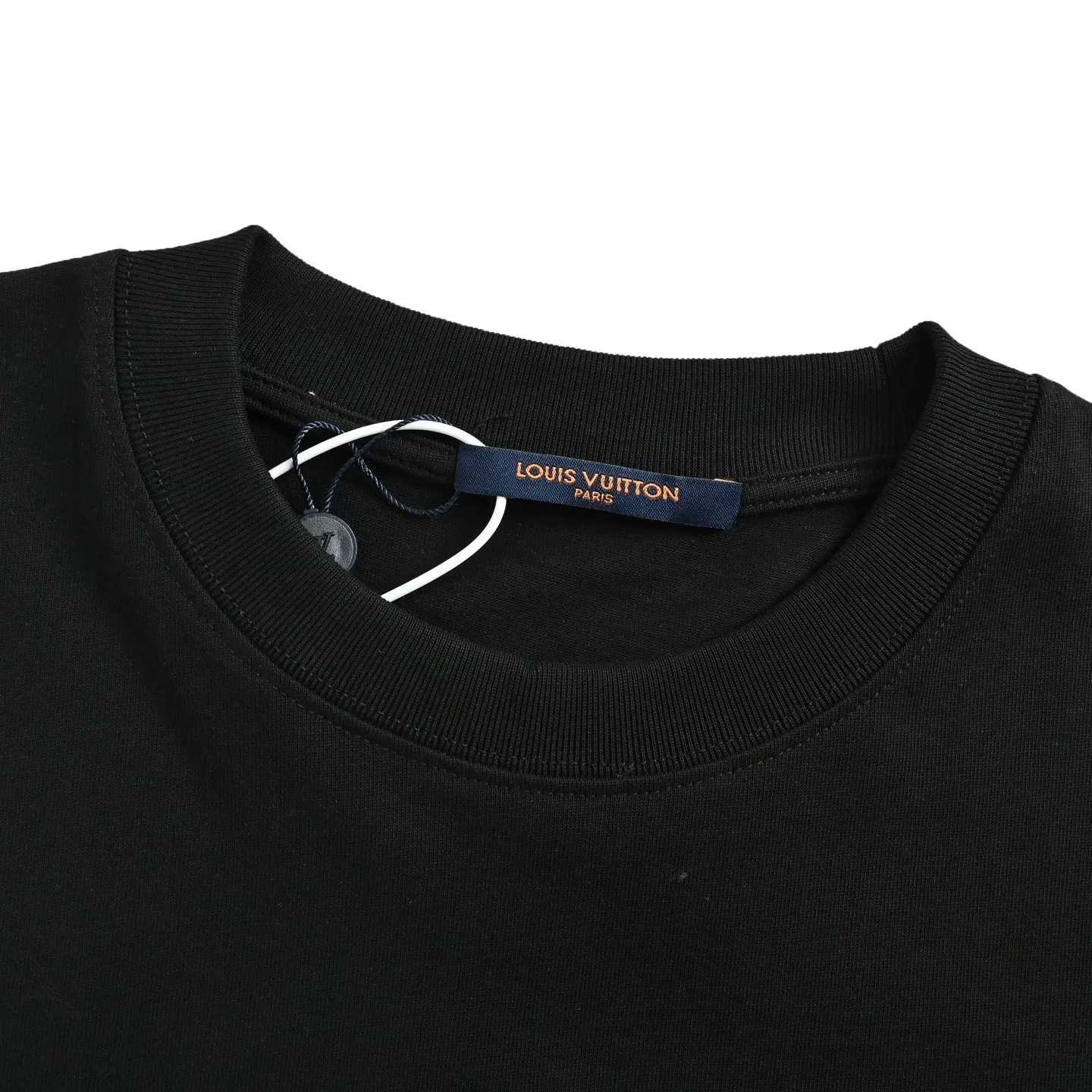 Louis Vuitton/Louis Vuitton 26ss short sleeves with dark logo embroidery on the front and back